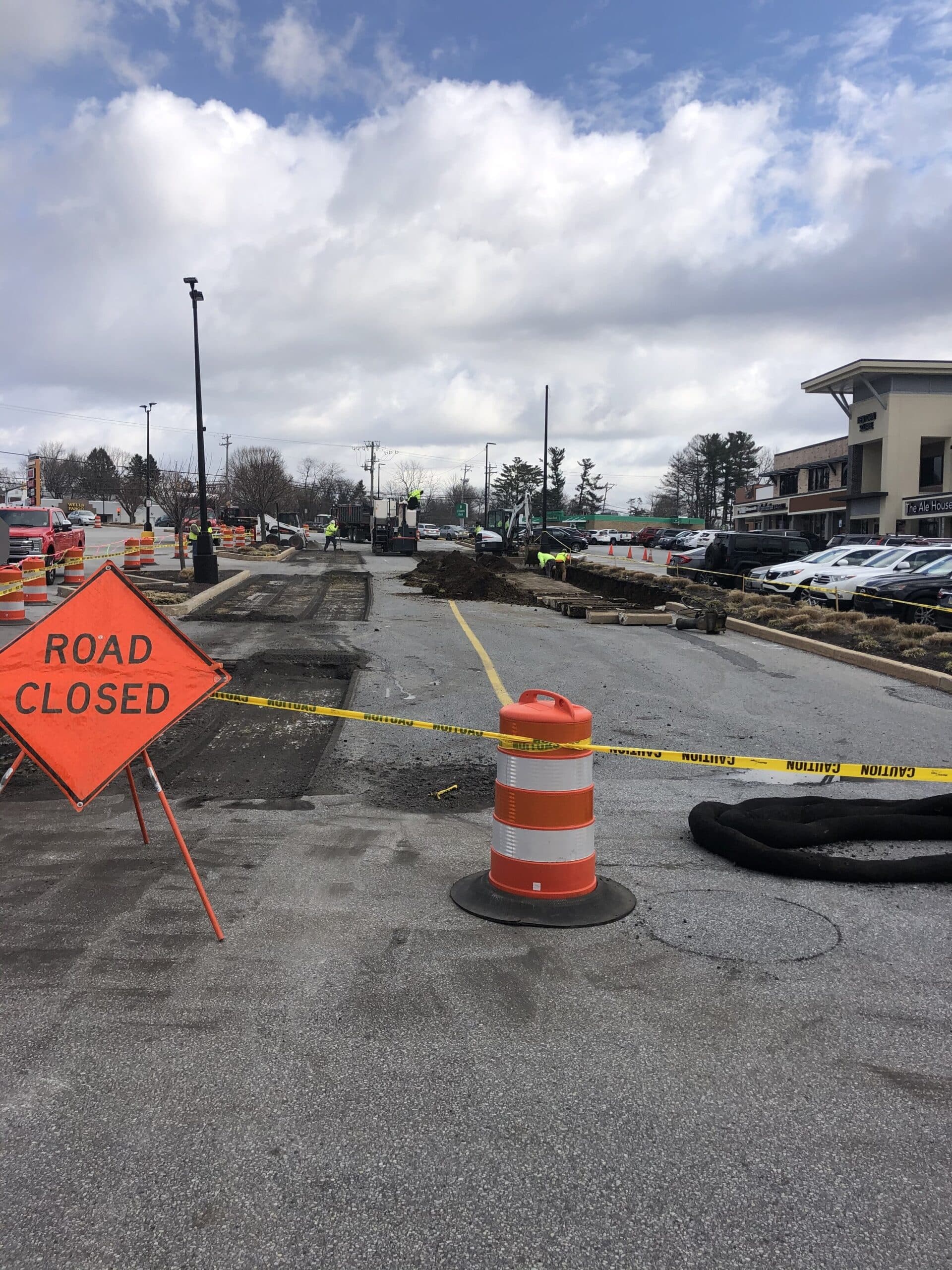 Newtown Square Shopping Center