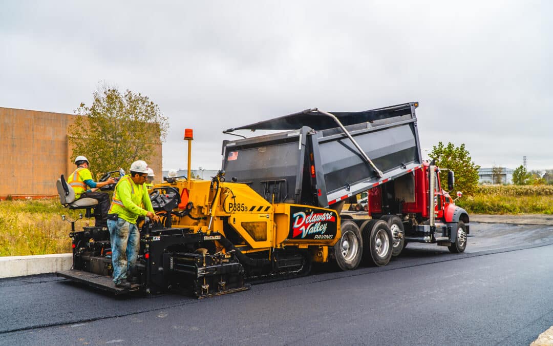 How Does a Paving Machine Work?